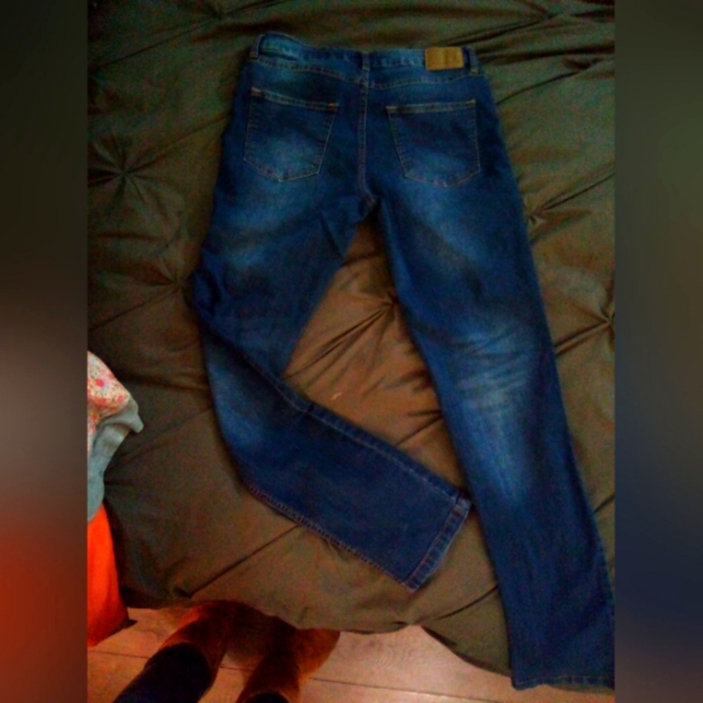 Jeans - Picture 3 of 3